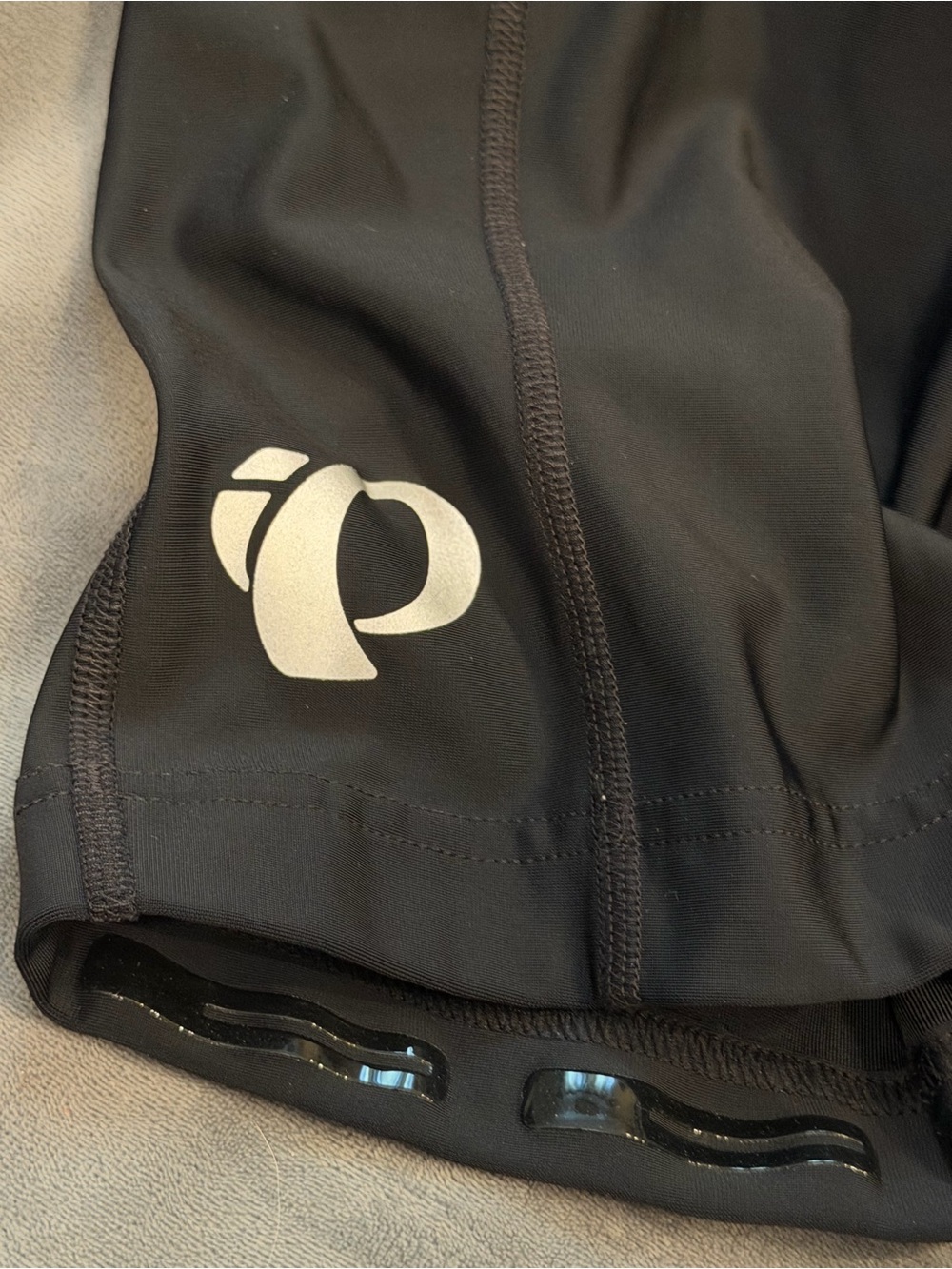 Pearl Izumi Black Women's Padded Bike Shorts - Picture 5 of 8